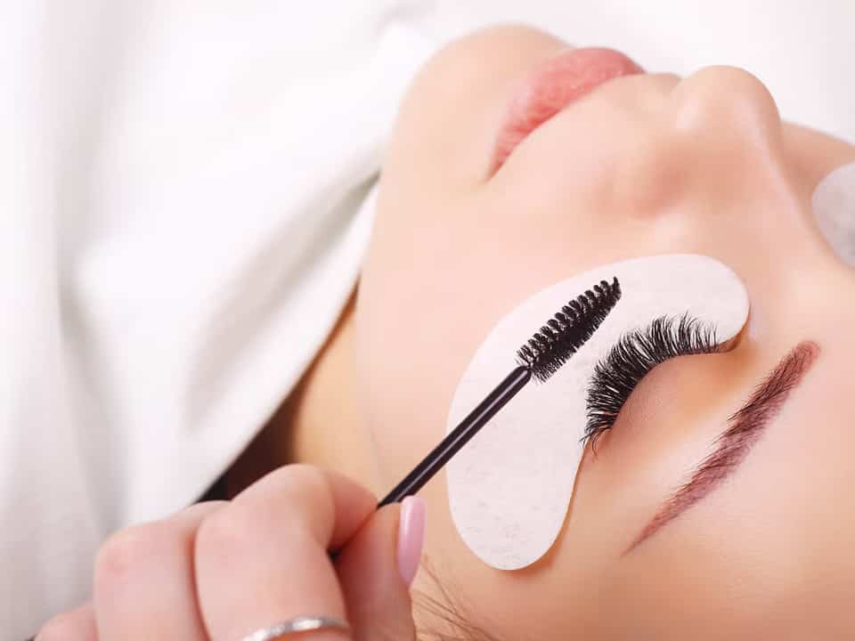 Maintenance Tips for Long-Lasting Eyelash Extension Styles
